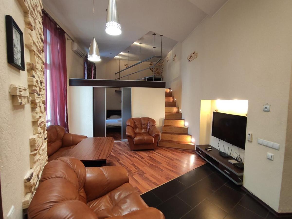 Comfortable Apartment On Mikhaylovskiy Lane Kiev Ngoại thất bức ảnh