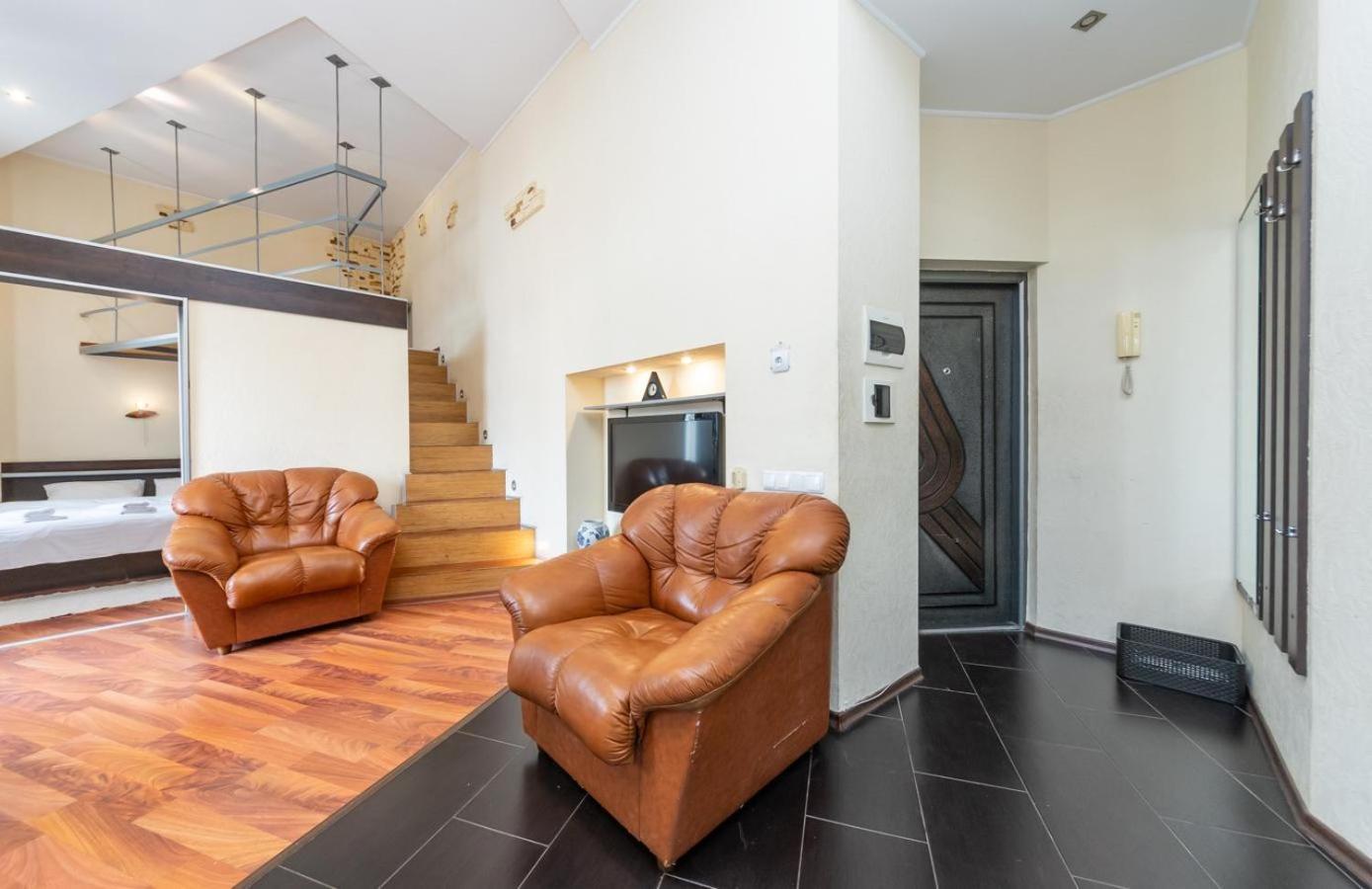 Comfortable Apartment On Mikhaylovskiy Lane Kiev Ngoại thất bức ảnh