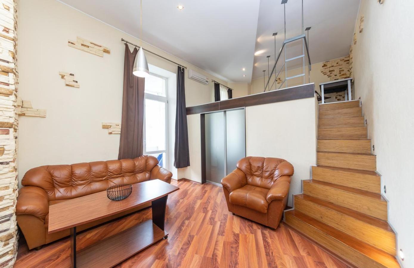 Comfortable Apartment On Mikhaylovskiy Lane Kiev Ngoại thất bức ảnh
